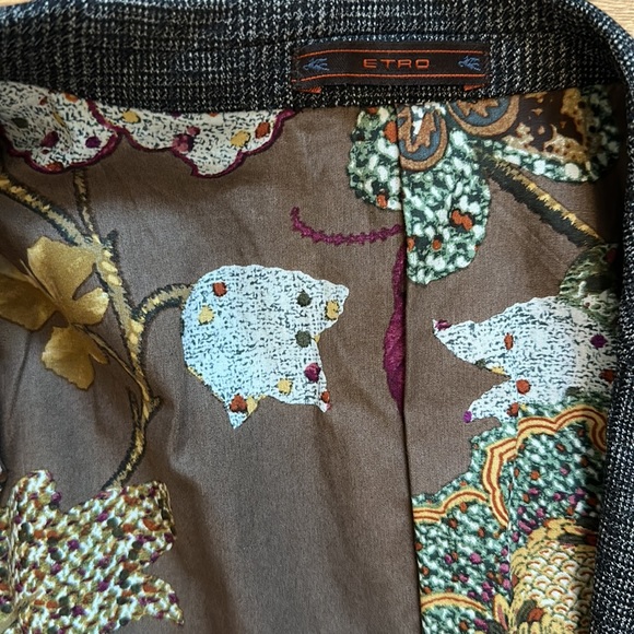 ETRO MILANO men suit jacket. British double vent & magenta collar. Made in Italy - Picture 4 of 12